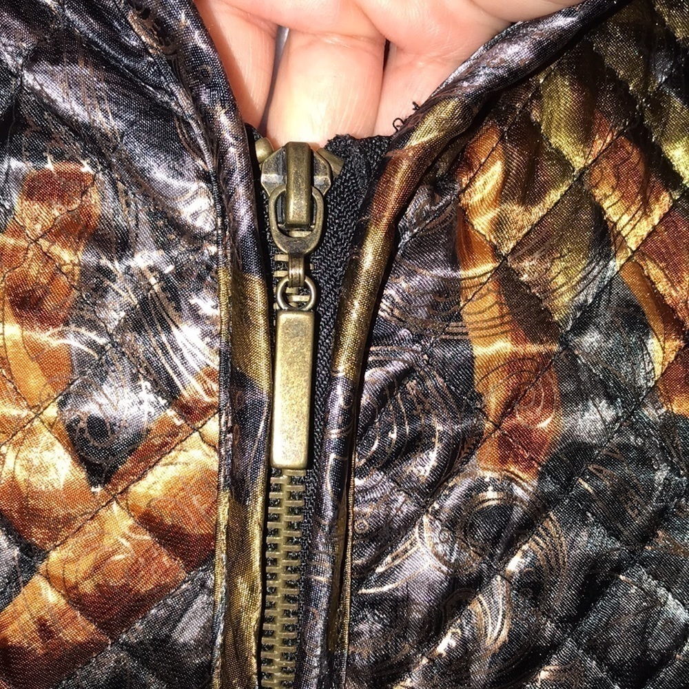 Gorgeous Chico’s Quilted Vest Size 1​​​ - Picture 3 of 7